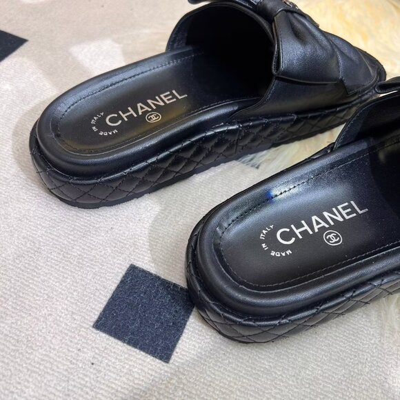 Chanel slippers - Picture 8 of 8